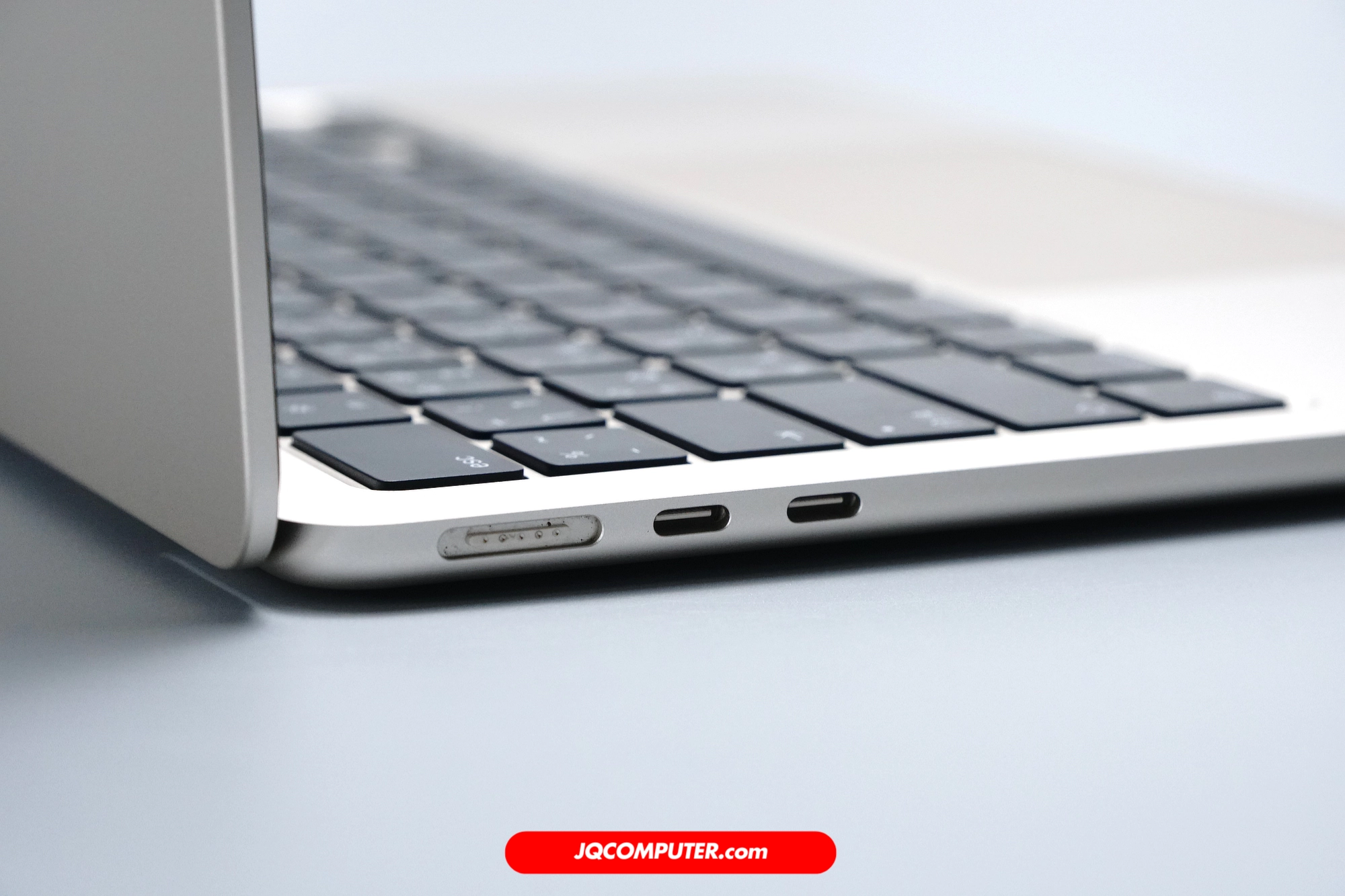 MacBook Air 13 Apple M2 (CTO) - Image 4
